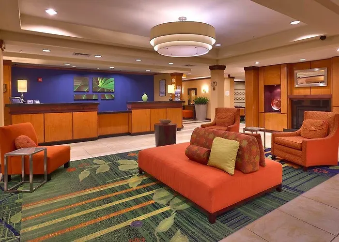 Hotel Fairfield And By Marriott 3*