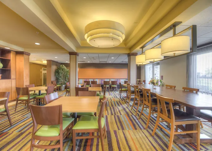 Fairfield And By Marriott Hotel Laramie