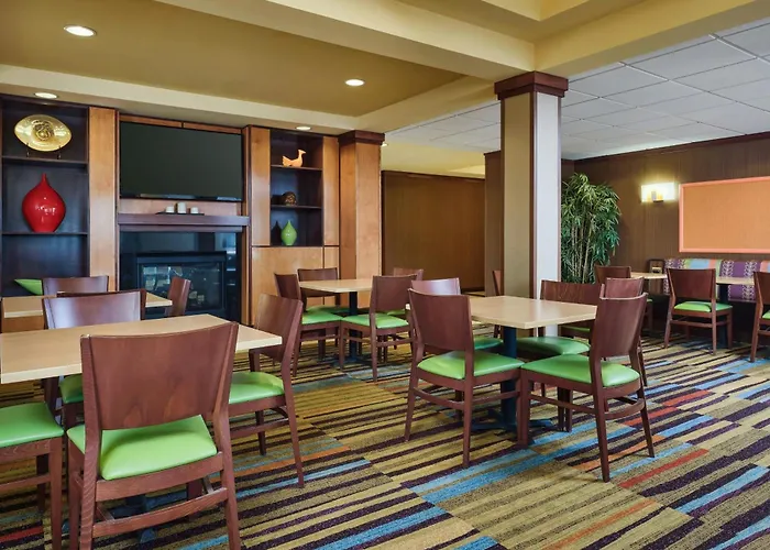 Fairfield And By Marriott 3*